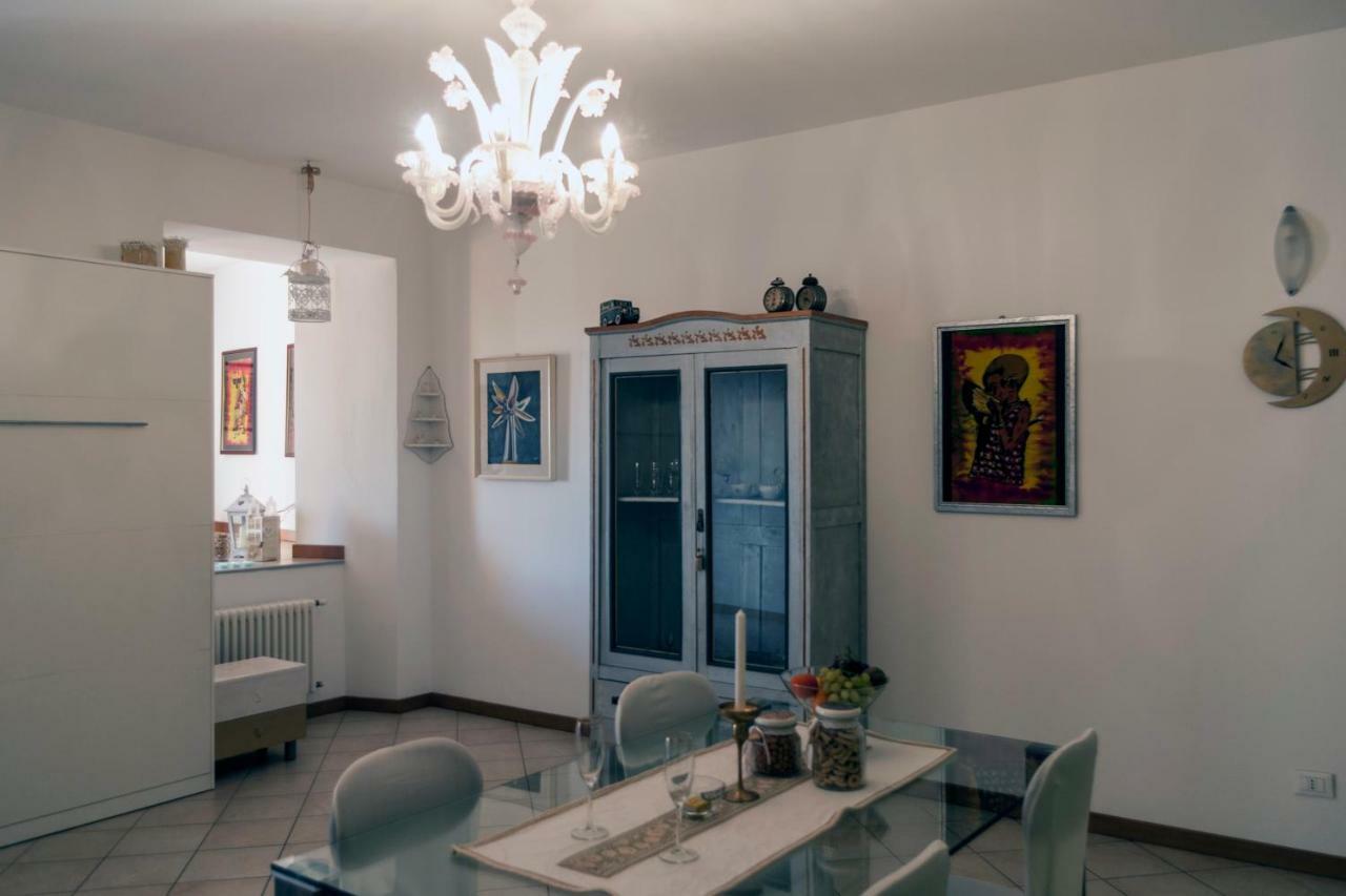 Casa Del Sole Appartamento N° 2 White And Gold Room Гавардо Экстерьер фото